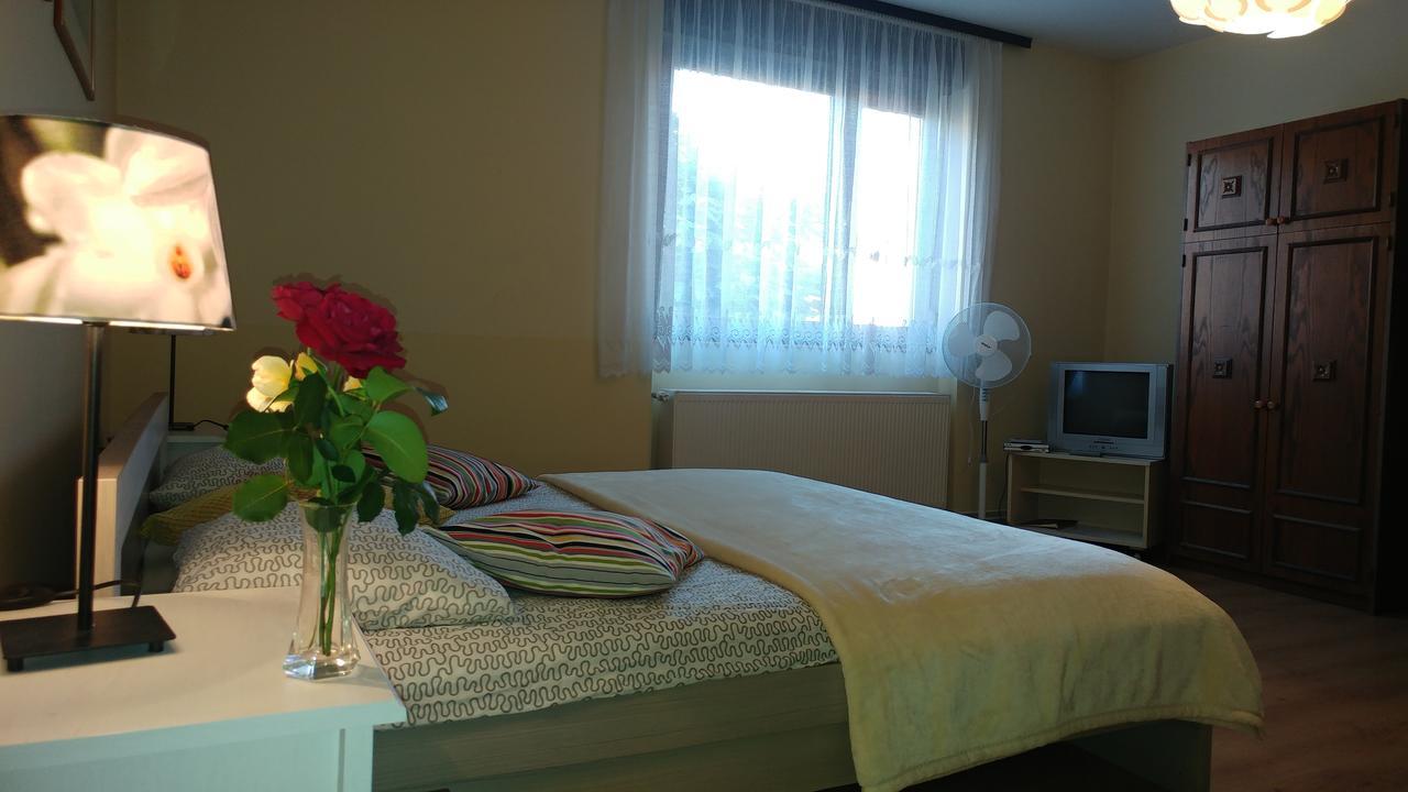 Apartment Cecilia Koprivnica Bagian luar foto